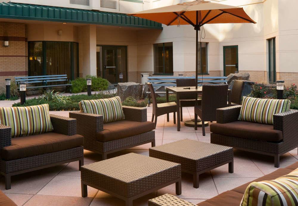 Courtyard By Marriott Jersey City Newport Exteriör bild