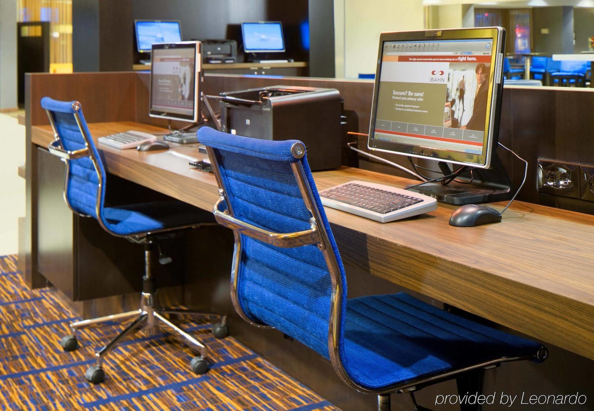 Courtyard By Marriott Jersey City Newport Exteriör bild